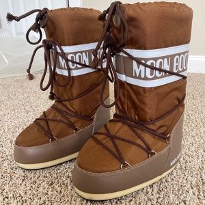 Moon Boot - Icon Nylon Boot in Shitake